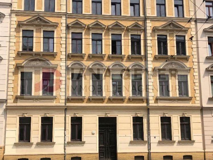LEIPZIG-MÖCKERN * SCHICKE RENOVIERTE 2-ZIMMER-WOHNUNG mit BALKON und TAGESLICHTBAD - Photo 1