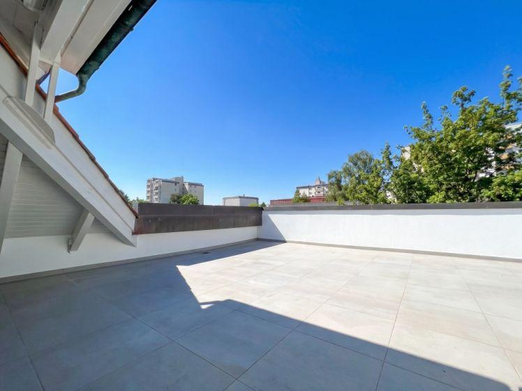 Altbau-Penthouse | Große Dachterrasse | Neuwertig | Top moderne Ausstattung | Doppelgarage - Foto 1