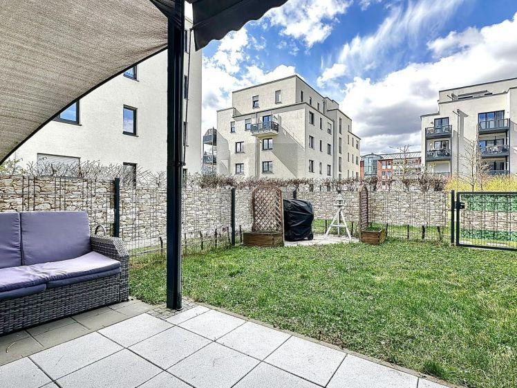 PRIVATER GARTEN | MODERNER WOHNKOMFORT - Photo 1
