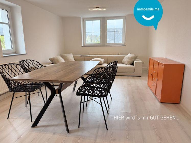 53 qm im Dachgeschoss • Laminat • 2-Zimmer • Einbauküche • Wanne & Dusche • optional teilmöbliert! - Foto 1