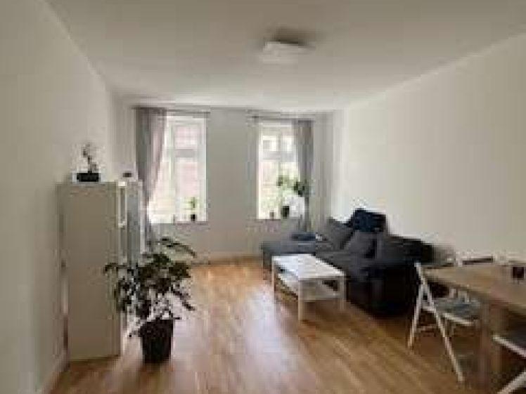 ***Einziehen und wohlfühlen – helle 3-Raum-Wohnung mit Balkon in Leipzig*** - Photo 1