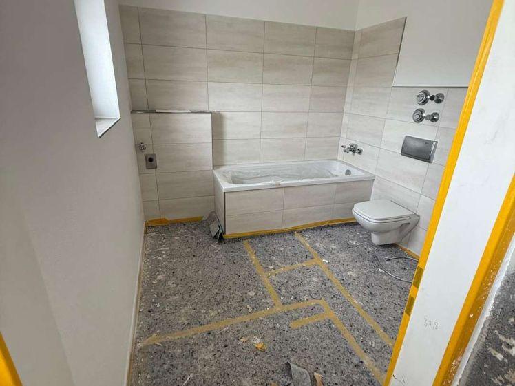 4-Zimmer-DG-Wohnung, 2 Balkone, Gästebad - Photo 1