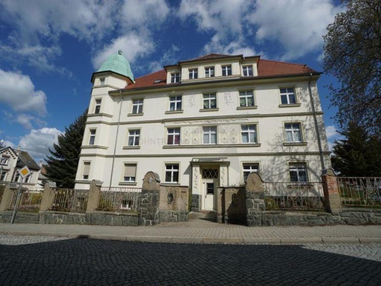 2-Raum-Wohnung mit großer Wohnküche in romantischer Villa - Photo 1