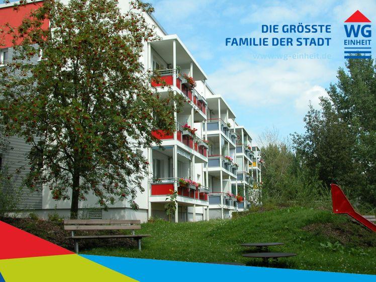 +!+ LICHTDURCHFLUTETE 2-Raum-Whg. in Hutholz mit Blick ins Grüne +!+ - Photo 1