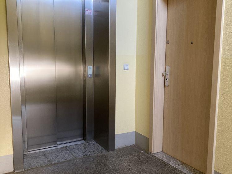 Familienfreundlich wohnen mit Aufzug, Balkon und Stellplatz. - Foto 1