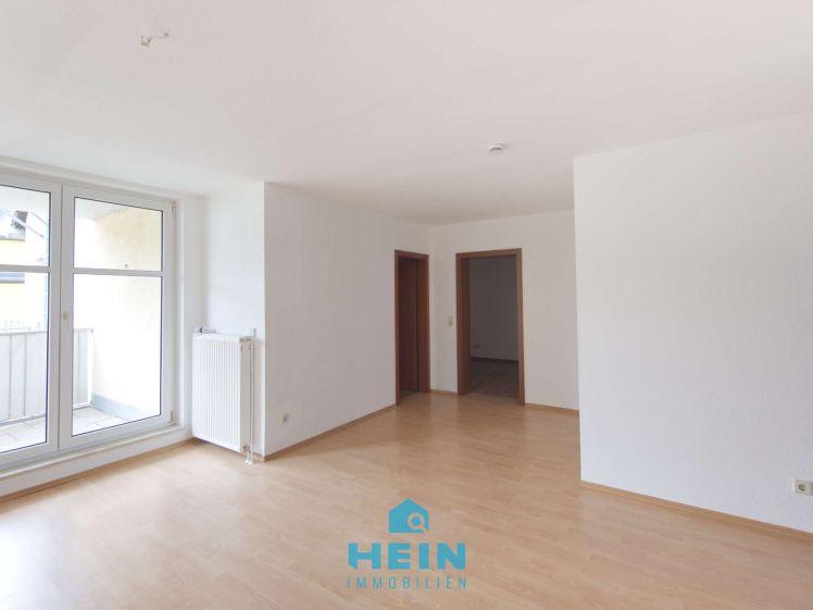 Helle, gut geschnittene Wohnung mit Balkon, Aufzug und angenehmer Wohnatmosphäre - Foto 1