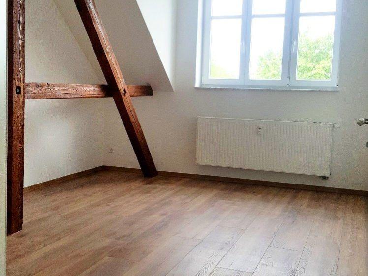 SINGLE-TRAUM MIT DESIGNBAD + Loggia + individuell mit BALKEN und SCHRÄGEN - Foto 1