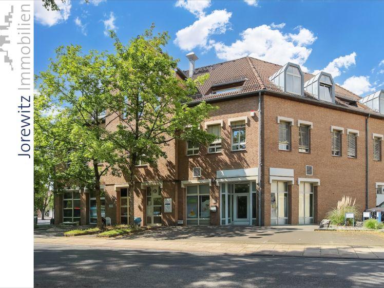 Bielefeld-Mitte - Nähe Stauteiche: Sanierte 3 Zimmer-Wohnung mit Loggia - Foto 1