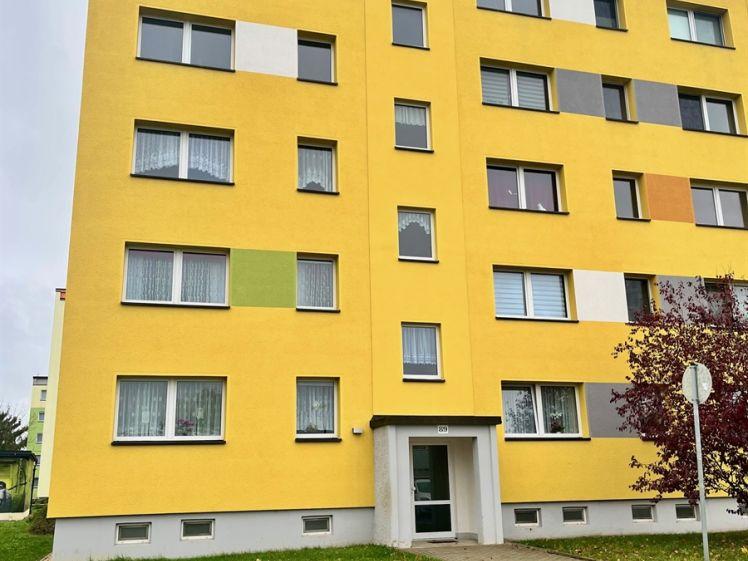 3-Raum-Wohnung mit Balkon und Einbauküche - Foto 1