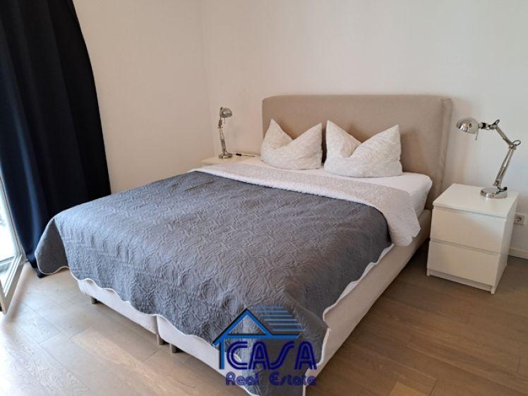 ALLES NEU: 2 Zimmer mit Balkon + Skyline Blick nahe dem Willy Brandt Platz gelegen - Foto 1