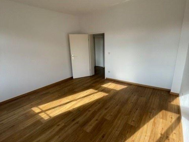 Schicke, gut geschnittene 2-R Wohnung in der Römerstraße 12 mit EBK - Photo 1