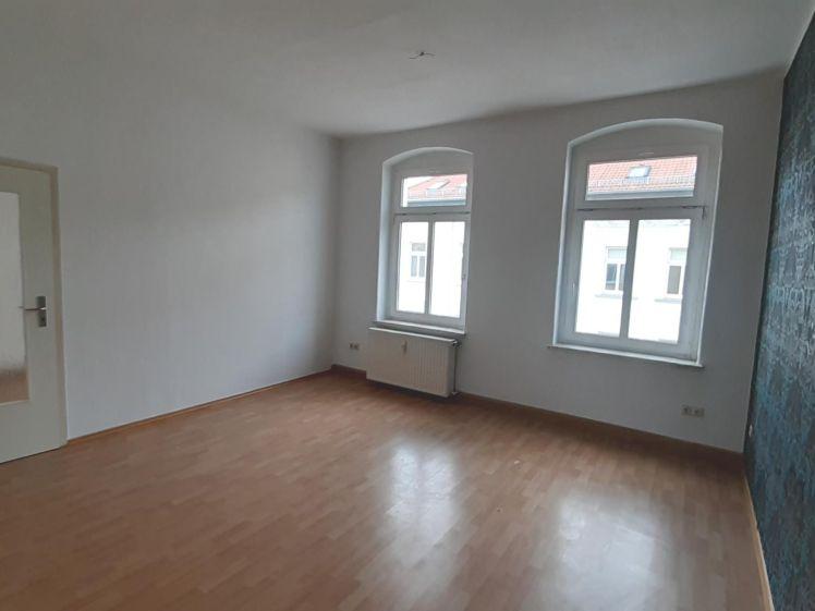 WG-Wohnung mit 4-Zimmern, 3.OG mit 2 Bädern in ruhigem und zentralem Wohnviertel von Gera - Photo 1