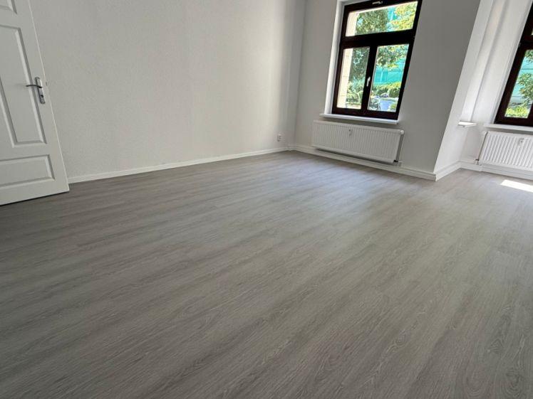 TOP sanierte Whg. - WG-gerecht EBK mögl.!+ Bad mit Fenster - Photo 1