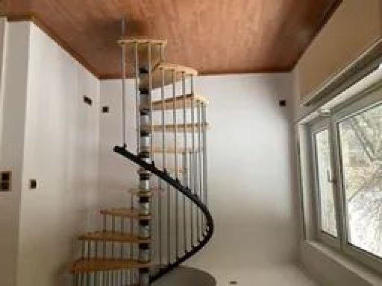 Schöne 4,5 Zimmer Maisonettewohnung in ruhiger Wohnlage - Foto 1