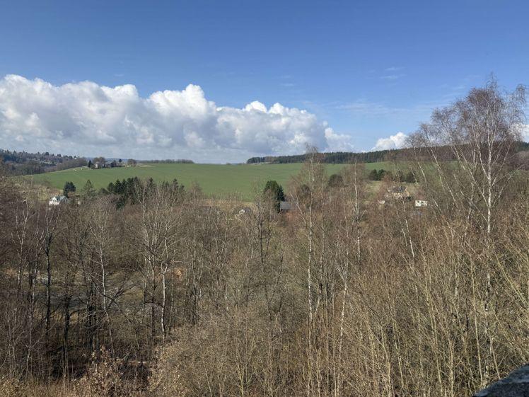 moderne 2-Raum-Wohnung mit Balkon und herrlichem Ausblick in ruhigem Haus - Foto 1