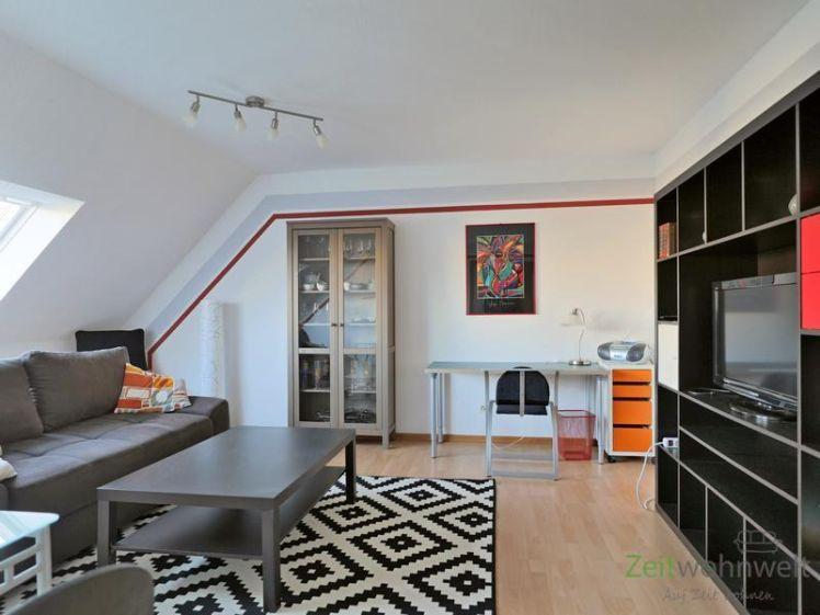 (EF1089_M) Dresden: Seidnitz/Dobritz, ruhige möblierte Wohnung mit Waschmaschine, WLAN und TG-Stellplatz - Photo 1