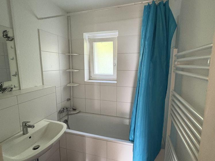 4-Zimmer-Wohnung mit Gestaltungsspielraum zu vermieten – machen Sie Ihr neues Zuhause daraus! - Foto 1