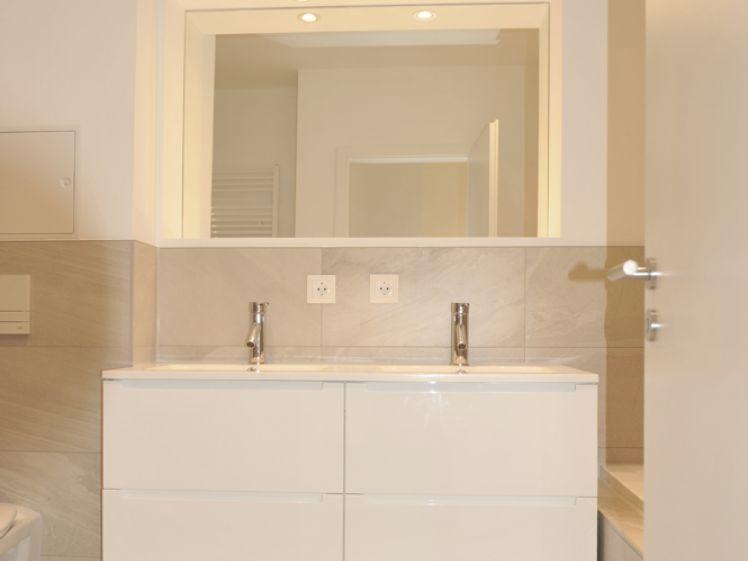 Super schöne sanierte 4-Raum-Wohnung in Pölbitz – Kernsanierung 2022- - Photo 1