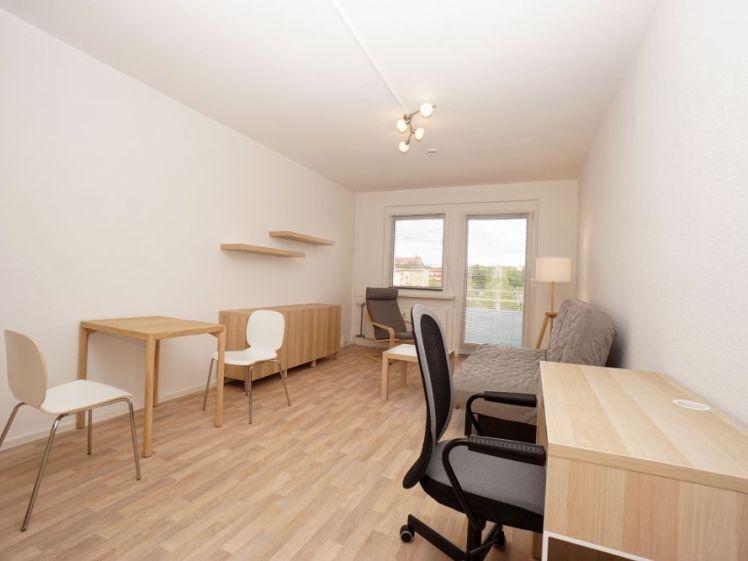 Möbliertes 1-Raum-Apartment mit Balkon in Plauen - Photo 1