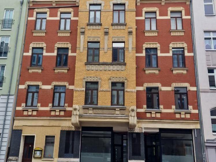 Helle und frisch renovierte 3-Zimmer-Wohnung mit Balkon in Plauen-Preißelpöhl frei zum 01.11.2026 - Foto 1