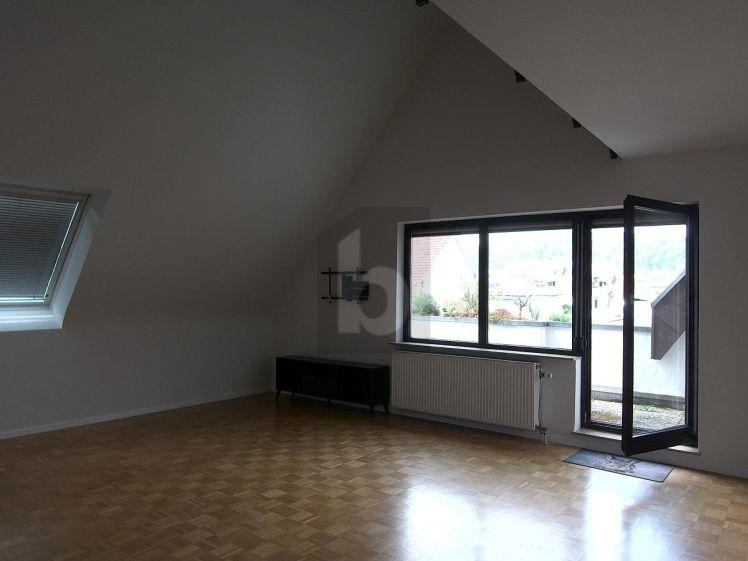 HELL UND HOCHWERTIG - GROßZÜGIG IN ESSLINGEN - Photo 1