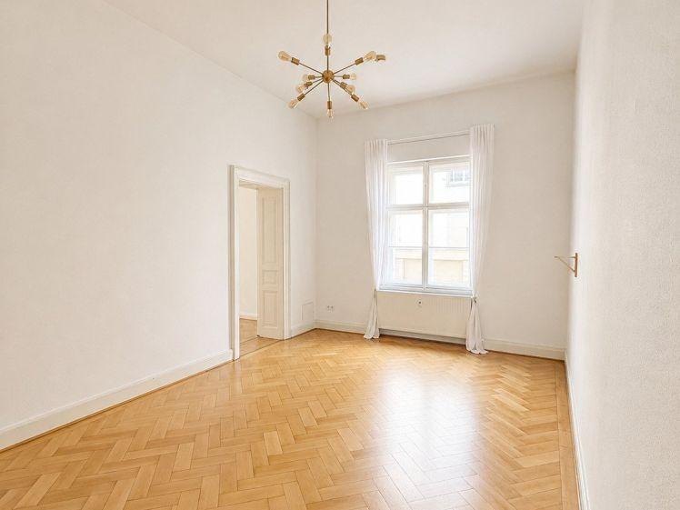 Wohnen, wo Augsburg lebt - 4-ZKB-Wohnung in Top-Lage - Anfragen bitte ausschließlich per E-Mail! - Photo 1