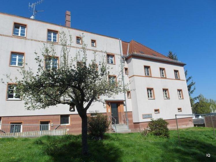 Ab Juli 2026: Hübsche 2-Zimmer-Wohnung im 1.OG mit Laminatboden * Gartenmitnutzung möglich - Photo 1