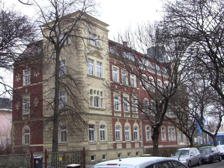 AB 01.06.26 !!! Großes Dachgeschoss-Apartment in Pölbitz mit Einbauküche und Stellplatz - Foto 1