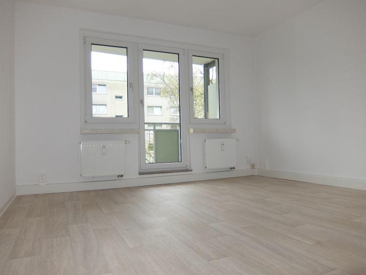 ++ 4-Zimmer-WEohnung im 1. Obergeschoss ++ Alles ganz nah ++ - Photo 1