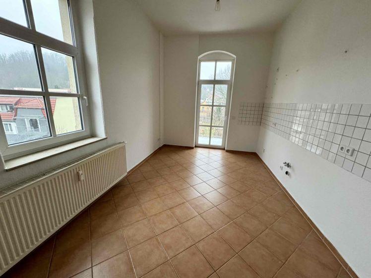 Gepflegte 2 Raumwohnung mit Balkon und Eckbadewanne - Foto 1