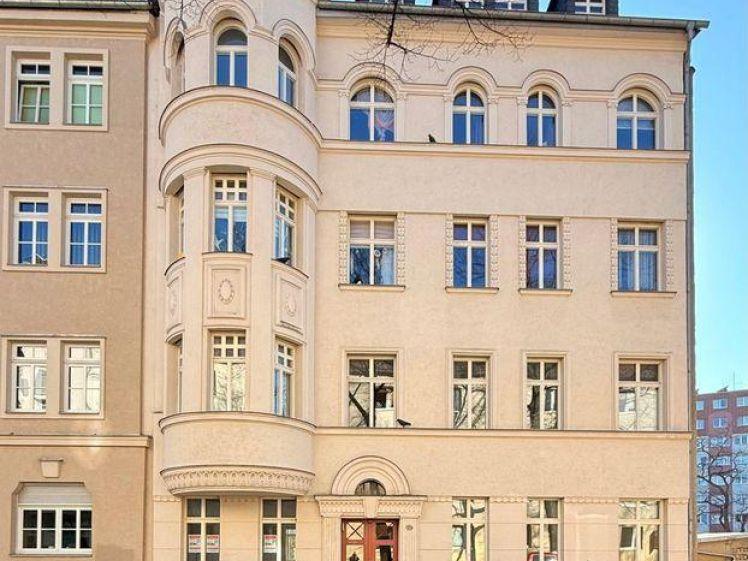 Erstbezug nach Sanierung! WG-geeignet + Wohnen am Campus... 2 Zimmer + EBK + Balkon + Bad mit Wanne + Gäste-WC+ schöner Garten - Photo 1