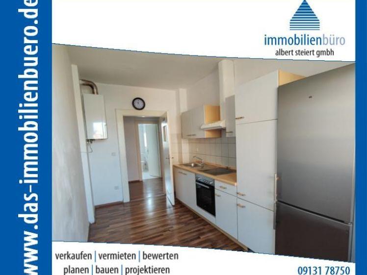 Gut geschnittene 2-Zimmer-Wohnung mit Einbauküche ab dem 01.10.2026 zu vermieten - Photo 1