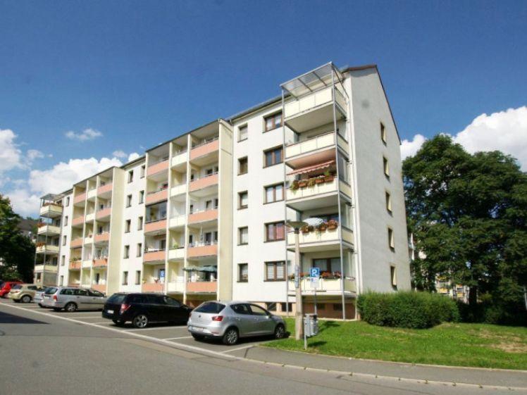 Einziehen & wohlfühlen: Sonnige 3-Zimmerwohnung in beliebter Lage mit Blick über Plauen - Photo 1