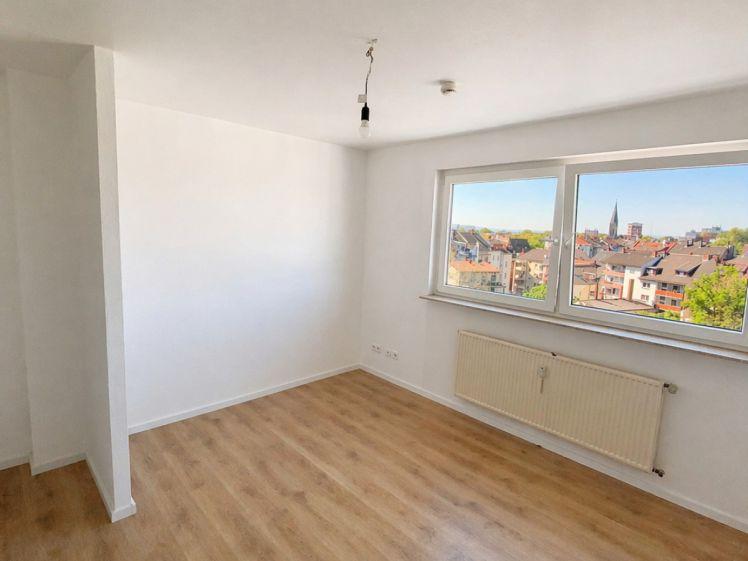 möbliertes 1 Zimmer Apartment, 21qm im 6. OG in zentraler Lage in Ludwigshafen zu vermieten. - Foto 1