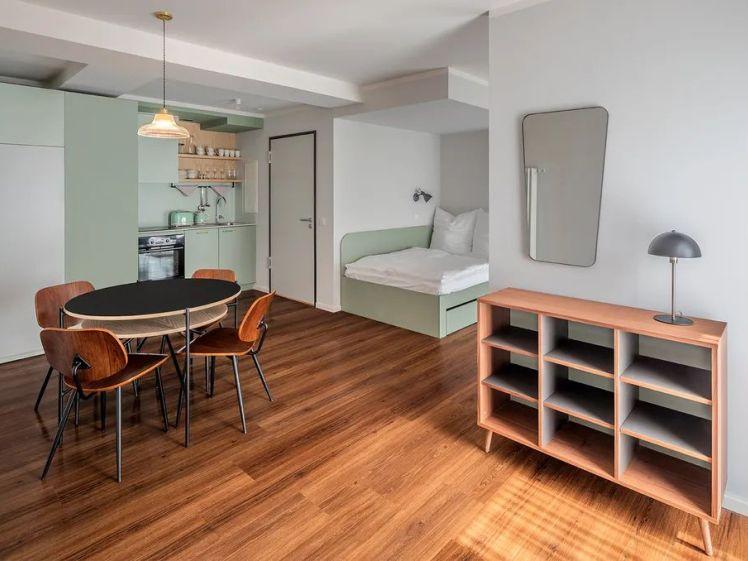 Stilvolle 1-Zimmer-Wohnung mit Terasse zur unbefristeten Miete im RIX Neukölln - Photo 1