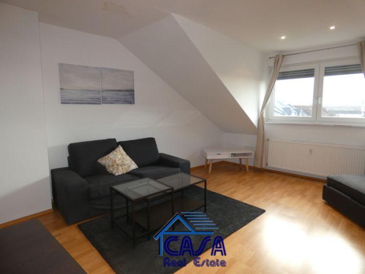 FUSSLÄUFIG ZUR SCHWEIZER STRASSE: 2 Zimmer mit Skyline Blick, modern eingerichtetes Apartment nahe der Schweizer Strasse - Photo 1