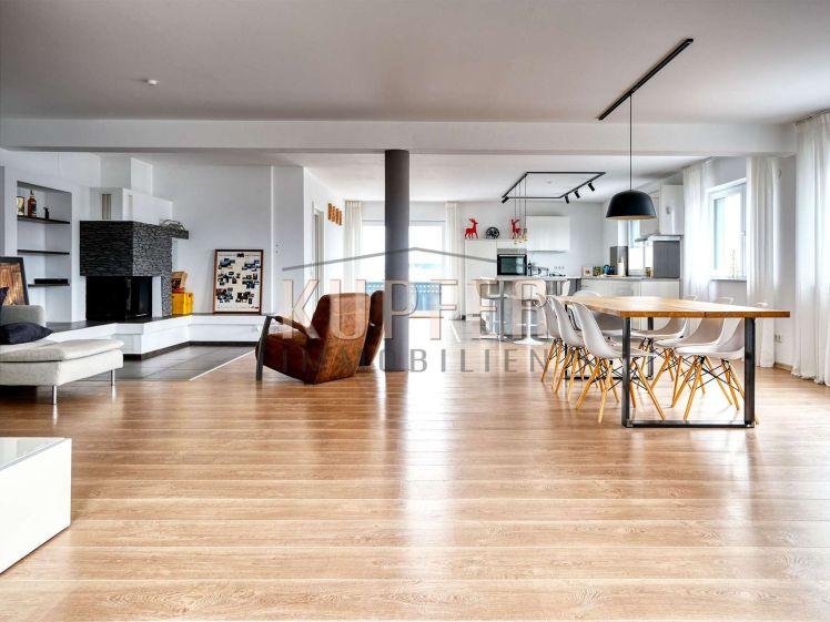 Elegantes Dachgeschoss‑Loft mit Balkon & Premium‑Interieur! - Photo 1