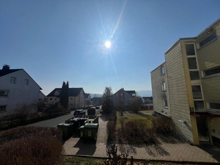 Helle 3-Zimmer-Wohnung mit Balkon in ruhiger Lage von Wunsiedel - Hochparterre - ca. 70,48m² - Photo 1