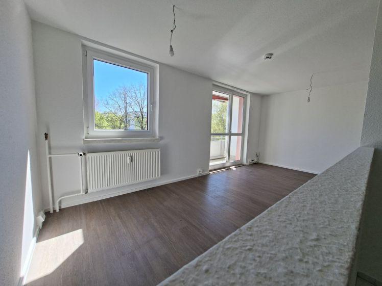 3-Raumwohnung mit Balkon und Aufzug - Foto 1