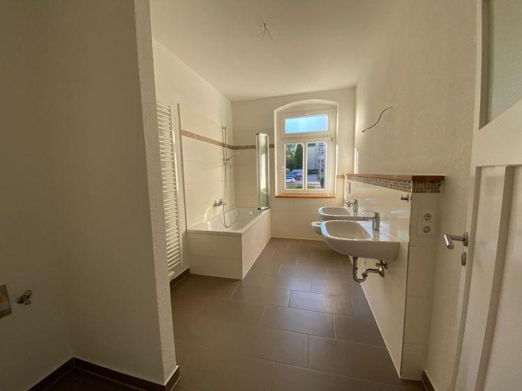Wohnträume werden wahr ! 1. OG od. 2.OG - moderne Ausstattung - Bad mit Fenster u.v.m. - Photo 1