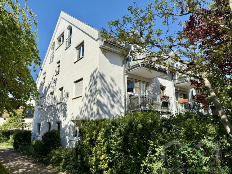 ** 2-Zimmer-Wohnung mit Balkon, Einbauküche und TG-Stellplatz im Zentrum-Südost ** - Photo 1