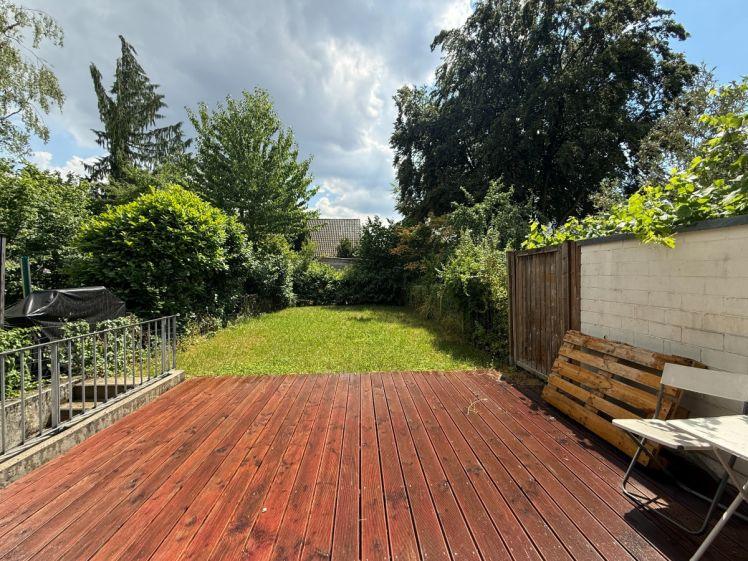 Frisch renoviertes Reihenmittelhaus mit schönem Garten & Terrasse in Oberboihingen - Foto 1