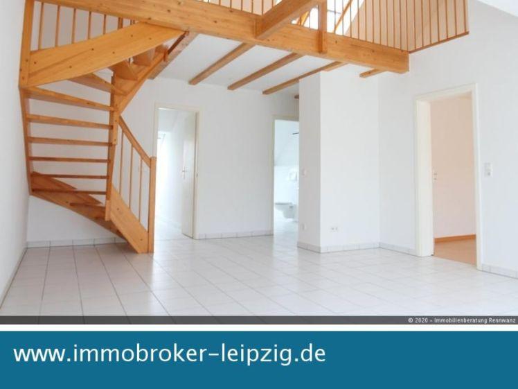 / 2 - Raum Dachgeschoss Wohnung mit EBK und Galerie / ab sofort - Foto 1