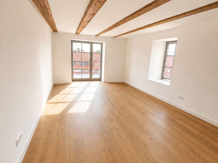 Helle 4-Zimmer-Wohnung mit Westbalkon und Küche - Photo 1