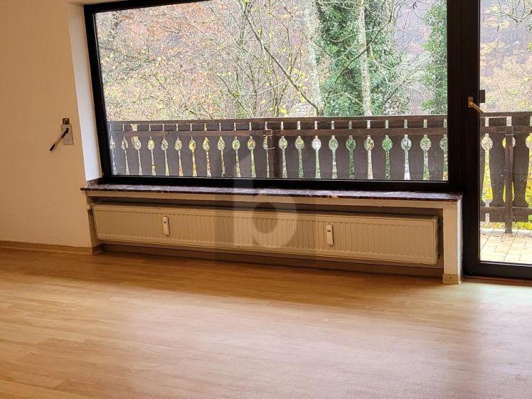 WOHNEN MIT BLICK INS GRÜNE - Foto 1