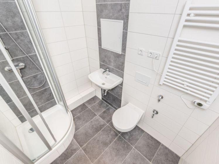 Sonnige Wohnung nah am Wasser I alles neu - Photo 1