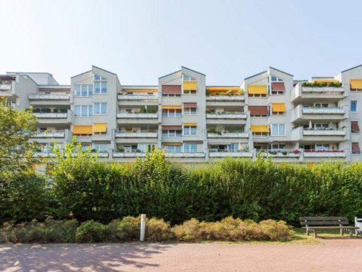 Grandiose 3 Raum Wohnung mit großen Balkon im Veilchenweg - Foto 1