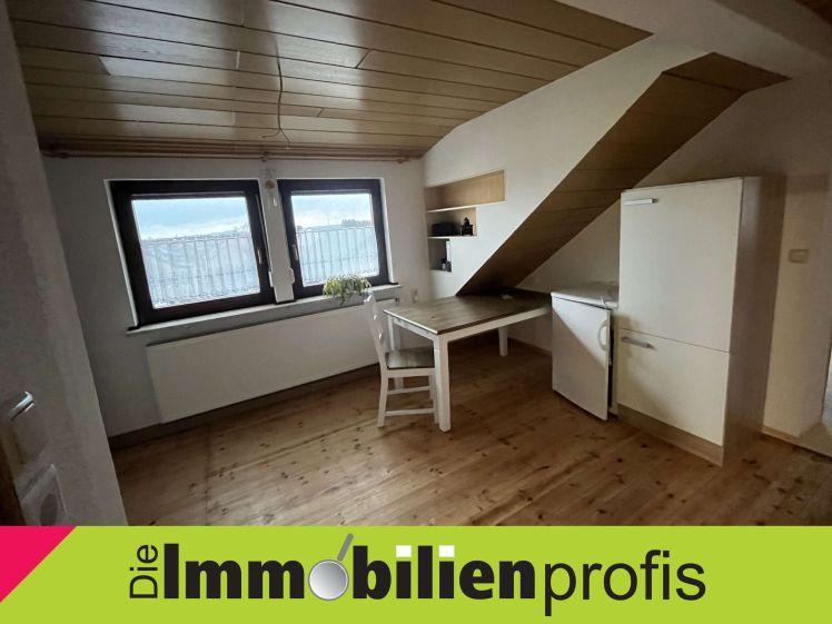H-52158 - Dachgeschosswohnung mit Einbauküche in Helmbrechts - Photo 1