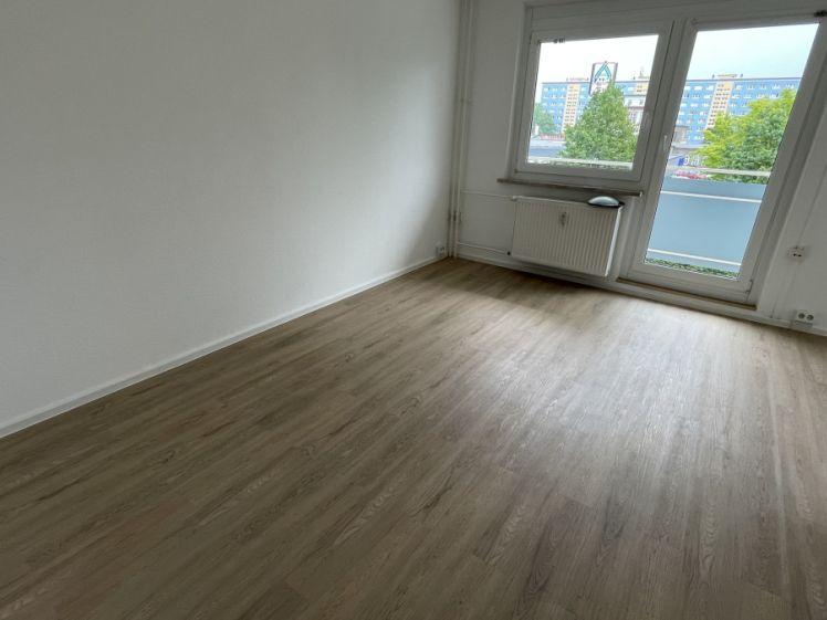 Im 3. OG Lift - EBK - großer Südbalkon - Jetzt Termin vereinbaren!! - Foto 1