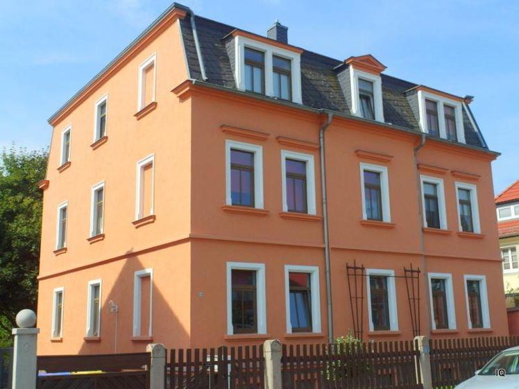 Ab Herbst 2026: Freundliche 2-Zimmer-Dachwohnung mit Laminatboden & Bad mit Dusche - Foto 1